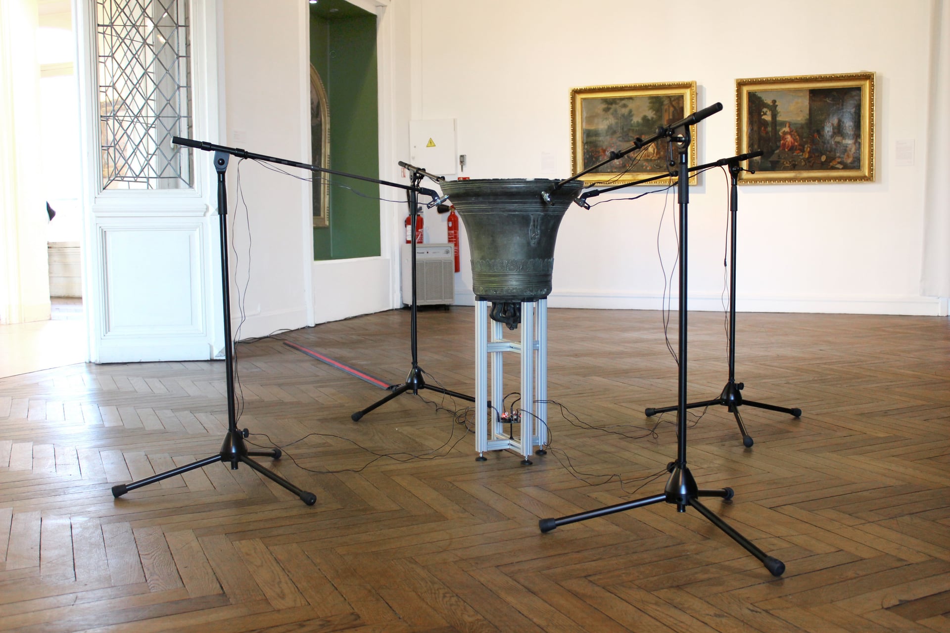 Vue générale de l'installation au musée de Louviers